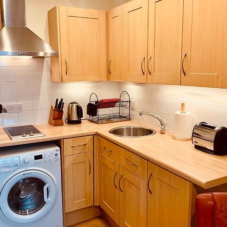 Royal Mile Apt, Just 1 Min From Edinburgh Castle! Edimburgo Exterior foto